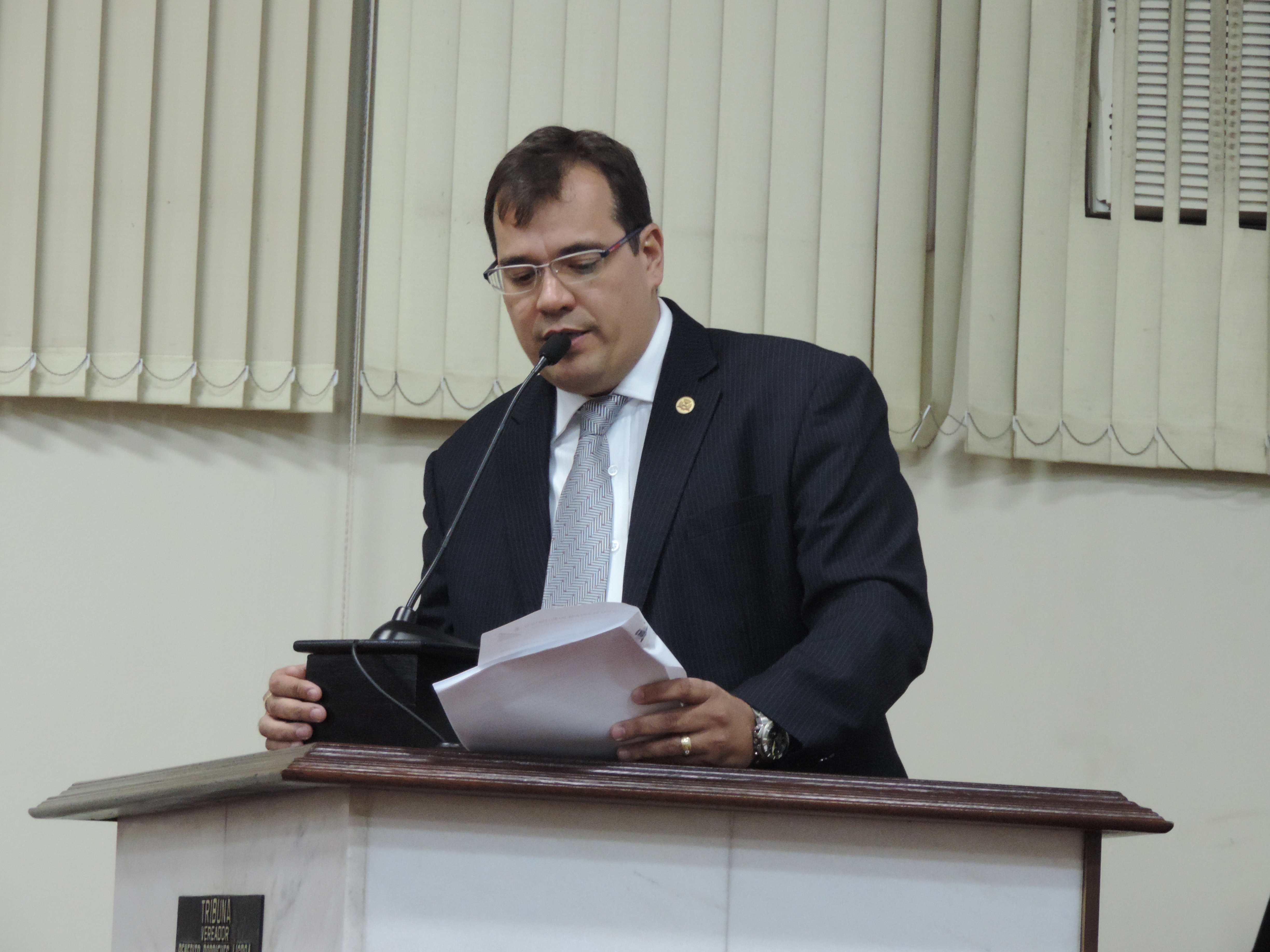 Vereadores aprovam cartão alimentação