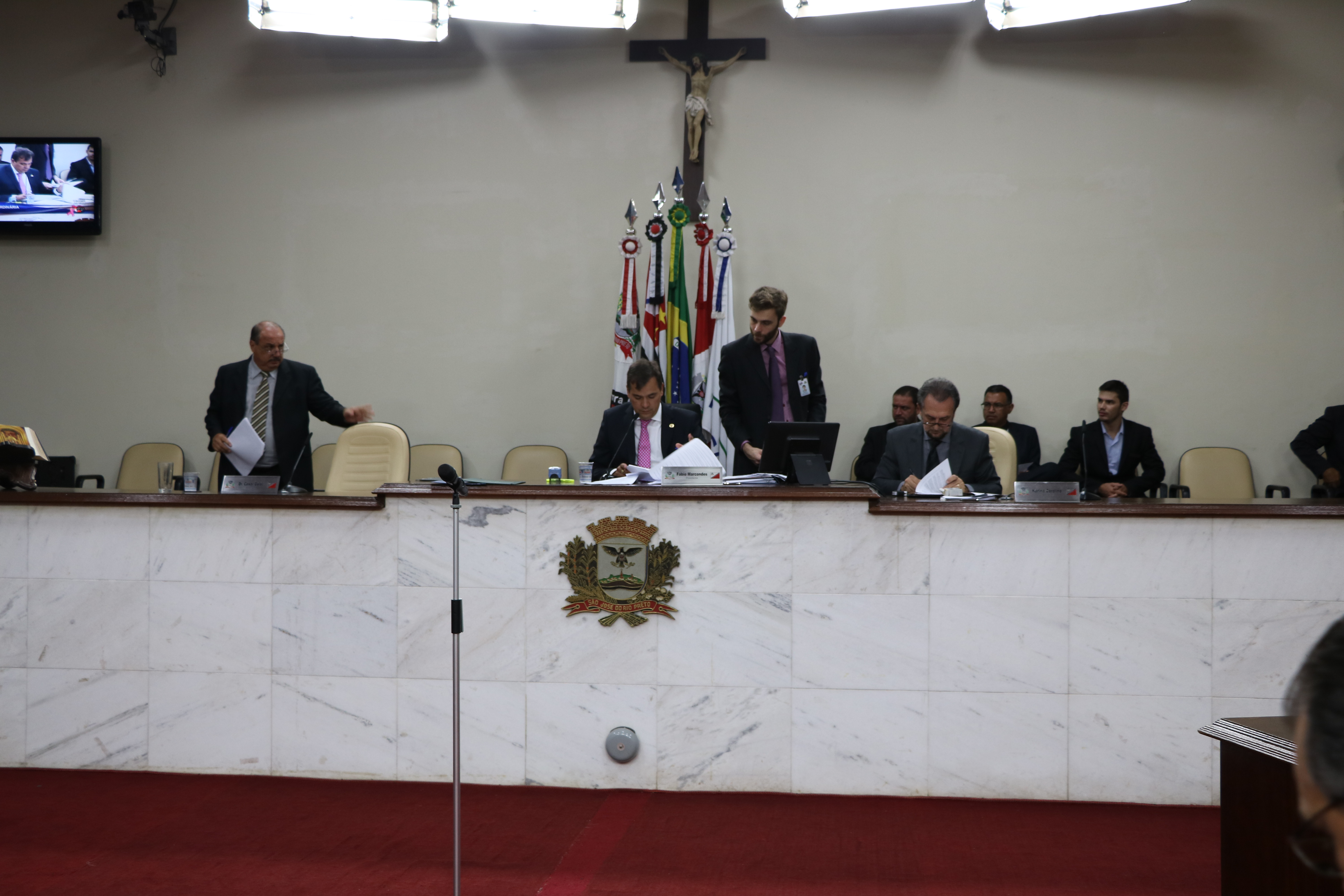 Vereadores aprovam cessão de terreno para creche