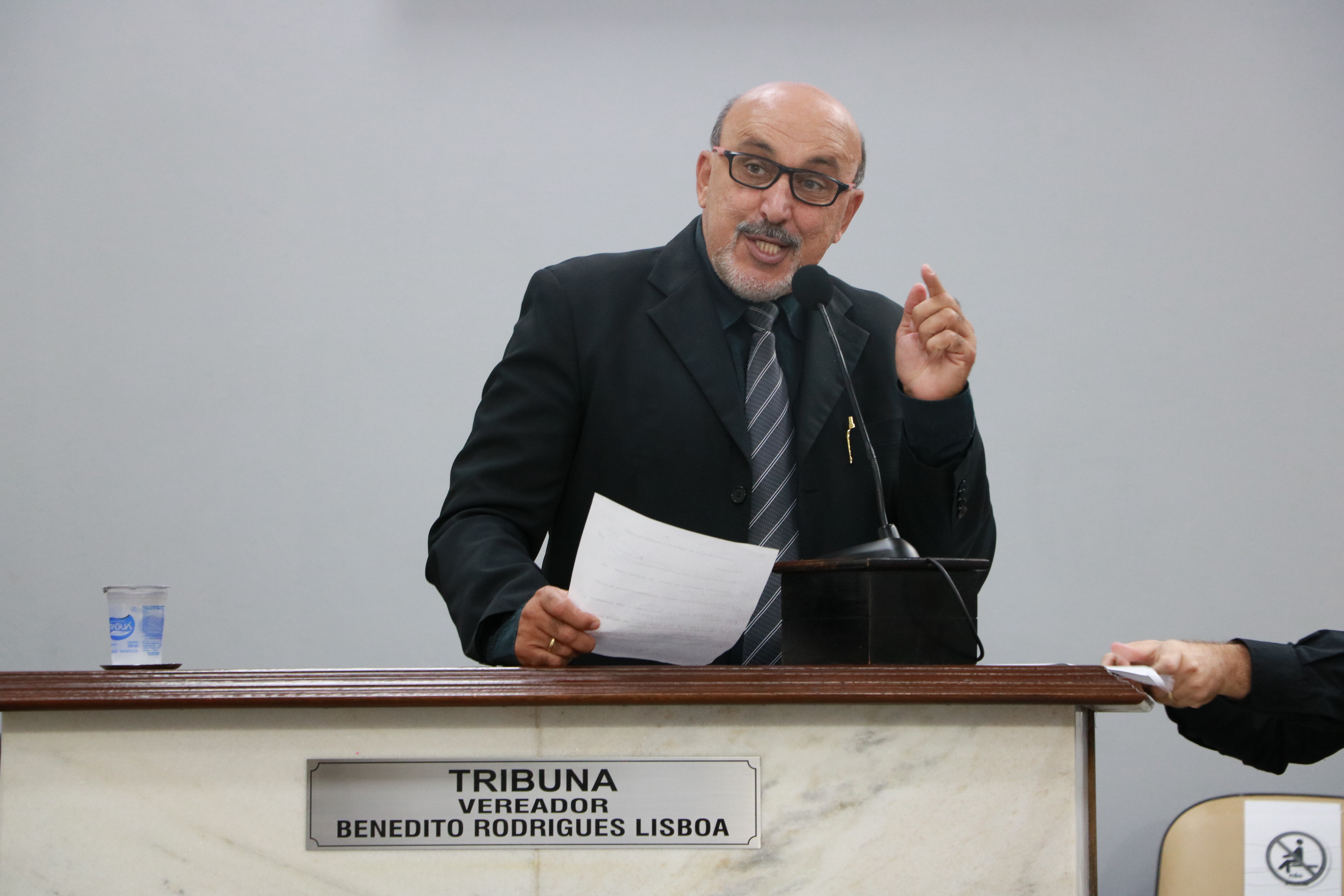 Vereadores aprovam isenção de Área Azul para professores