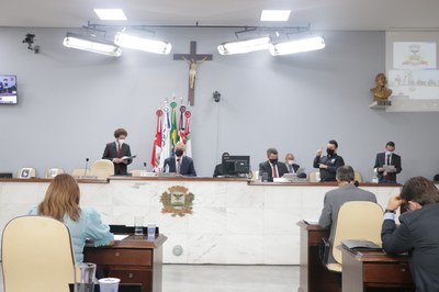 Câmara aprova seis projetos na 42ª sessão ordinária