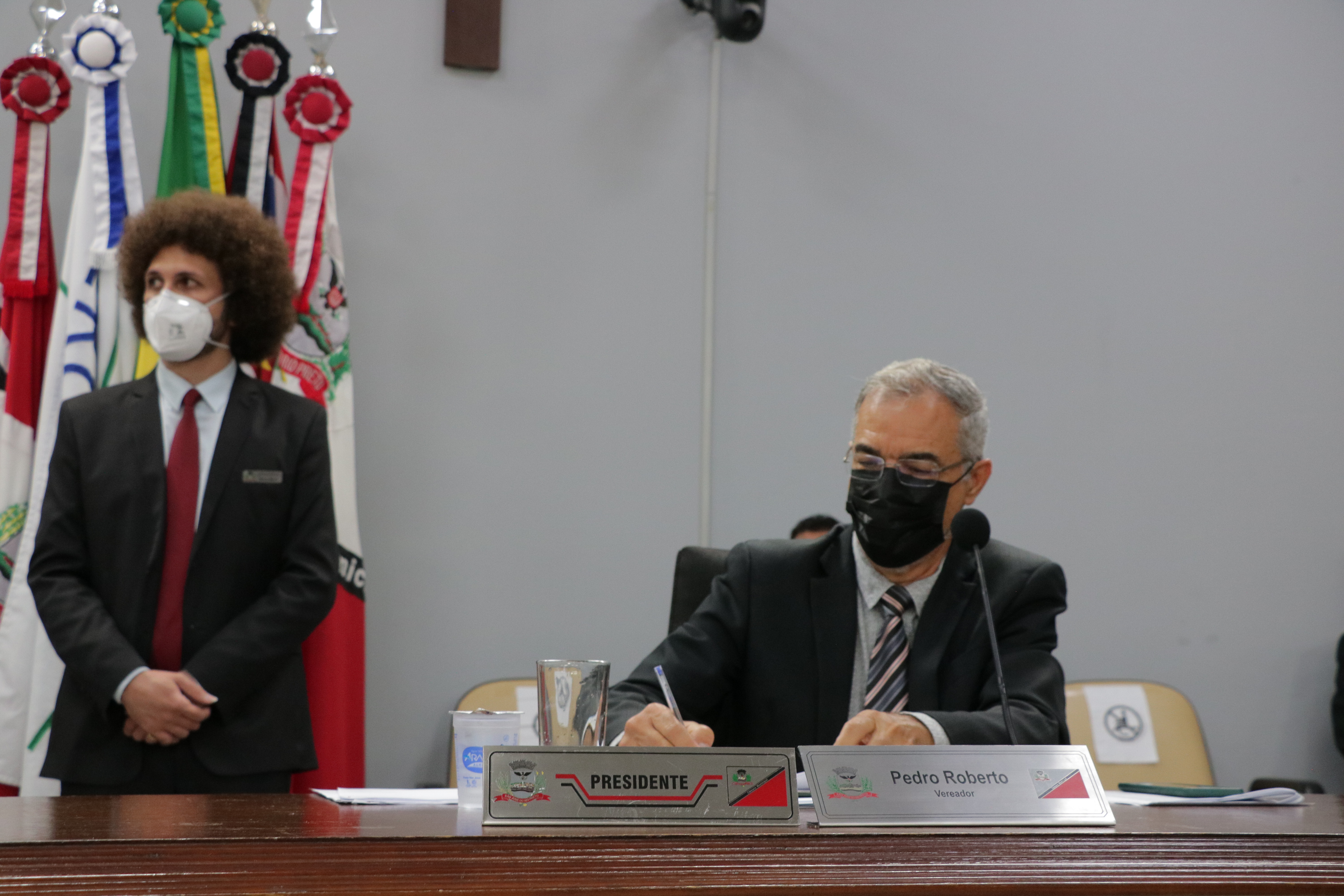 Vereadores aprovam táxi nos corredores de ônibus