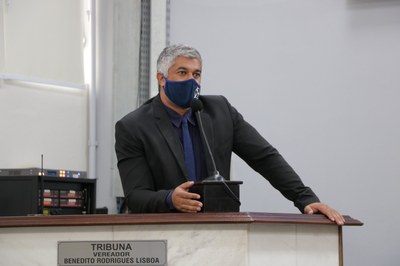 Vereadores derrubam dois vetos e aprovam três projetos de lei