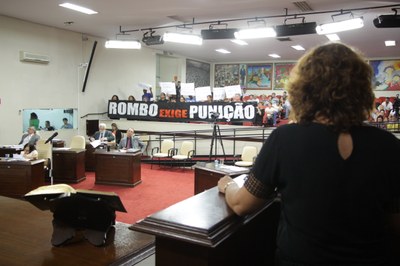 Vereadores participam da última sessão da Legislatura
