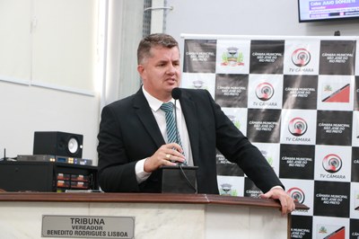 Vereadores votam bônus salarial para professores