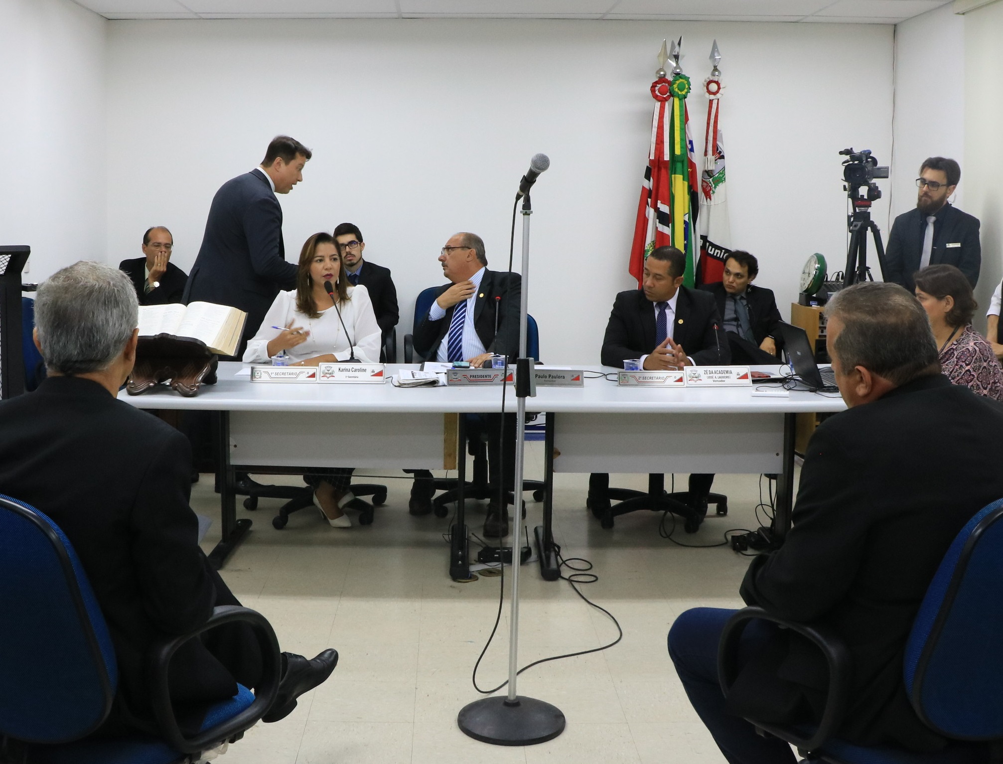 Vereadores votam oito projetos na 18ª sessão