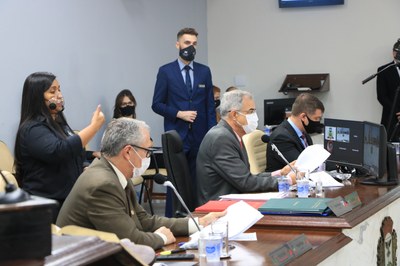 Vereadores votam seis vetos na 4ª sessão ordinária