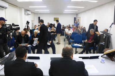 Vereadores votam sete projetos na 12ª sessão