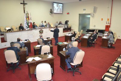 27ª sessão traz dois projetos em urgência