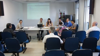 Aberta licitação para a compra de cestas básicas