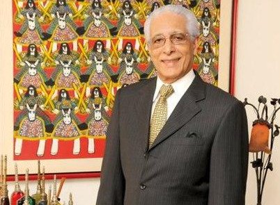 Embaixador Lauro Moreira recebe homenagem na Câmara