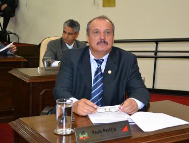 Paulera solicita piso emborrachado na pista de caminhada do aeroporto