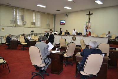 Vereadores aprovam cinco projetos na 35ª Sessão Ordinária